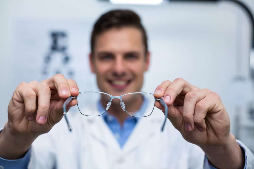איך לפנות אל רופא עיניים בקריות שייתן מענה מצוין?