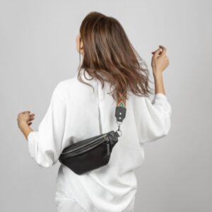 איך לבחור את הפאוץ' המושלם לנשים